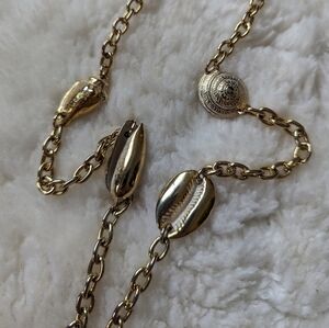 Mermaidcore faux gold and shells on chain long necklace
